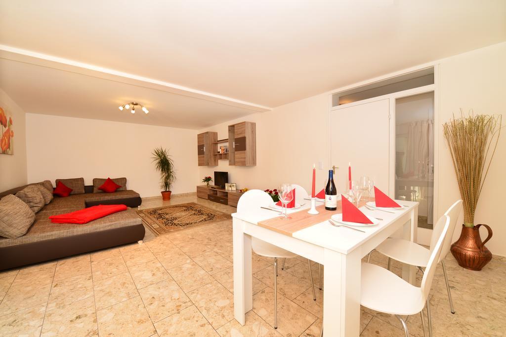 Hotel Am Buchwald Esslingen am Neckar Bilik gambar