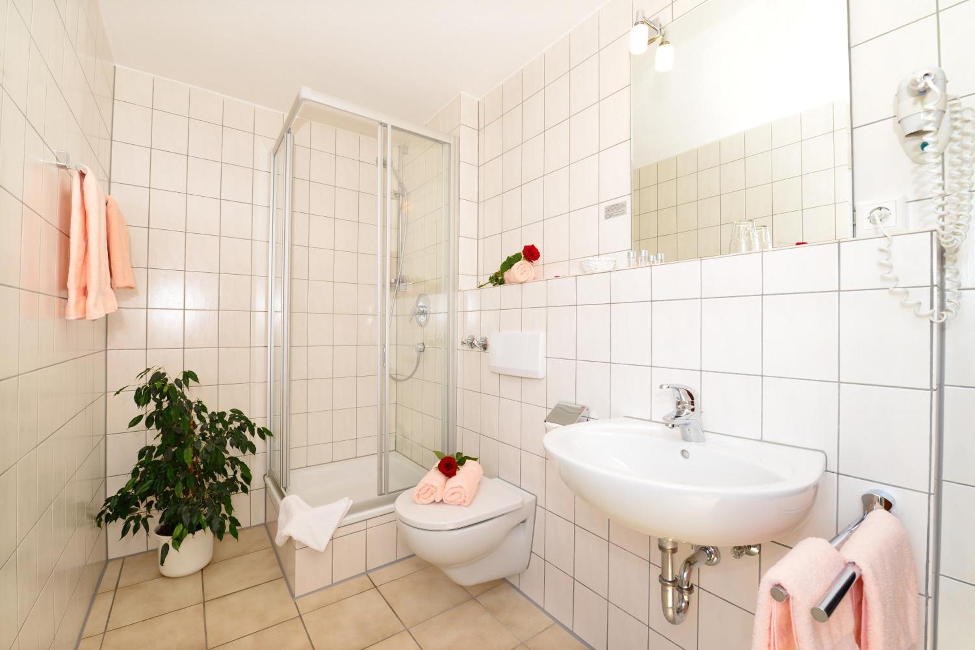 Hotel Am Buchwald Esslingen am Neckar Bilik gambar