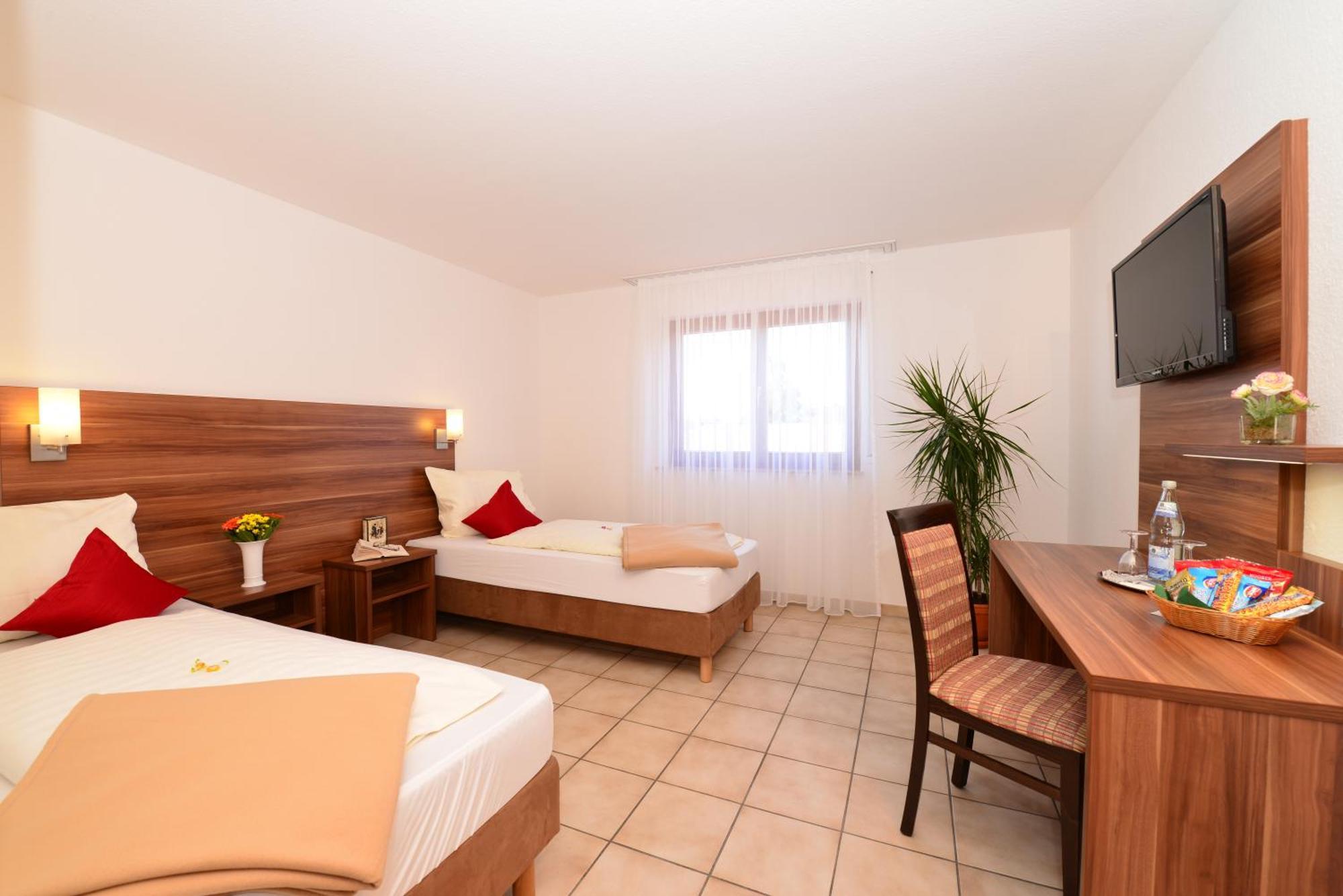 Hotel Am Buchwald Esslingen am Neckar Bilik gambar