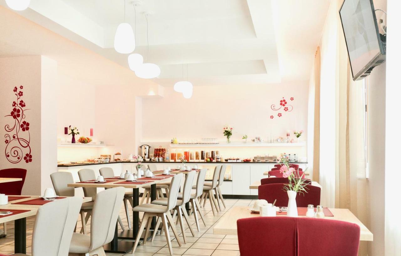 Hotel Am Buchwald Esslingen am Neckar Luaran gambar