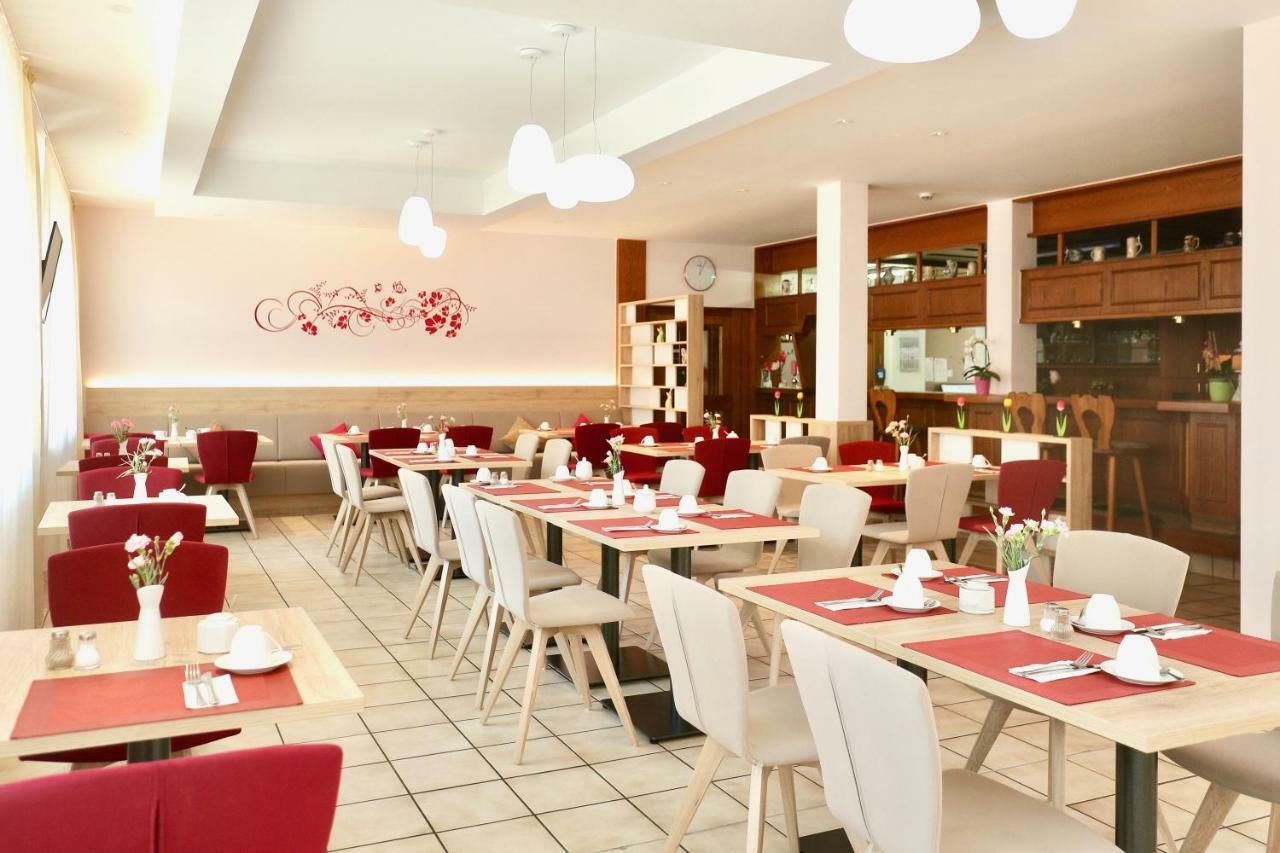 Hotel Am Buchwald Esslingen am Neckar Luaran gambar